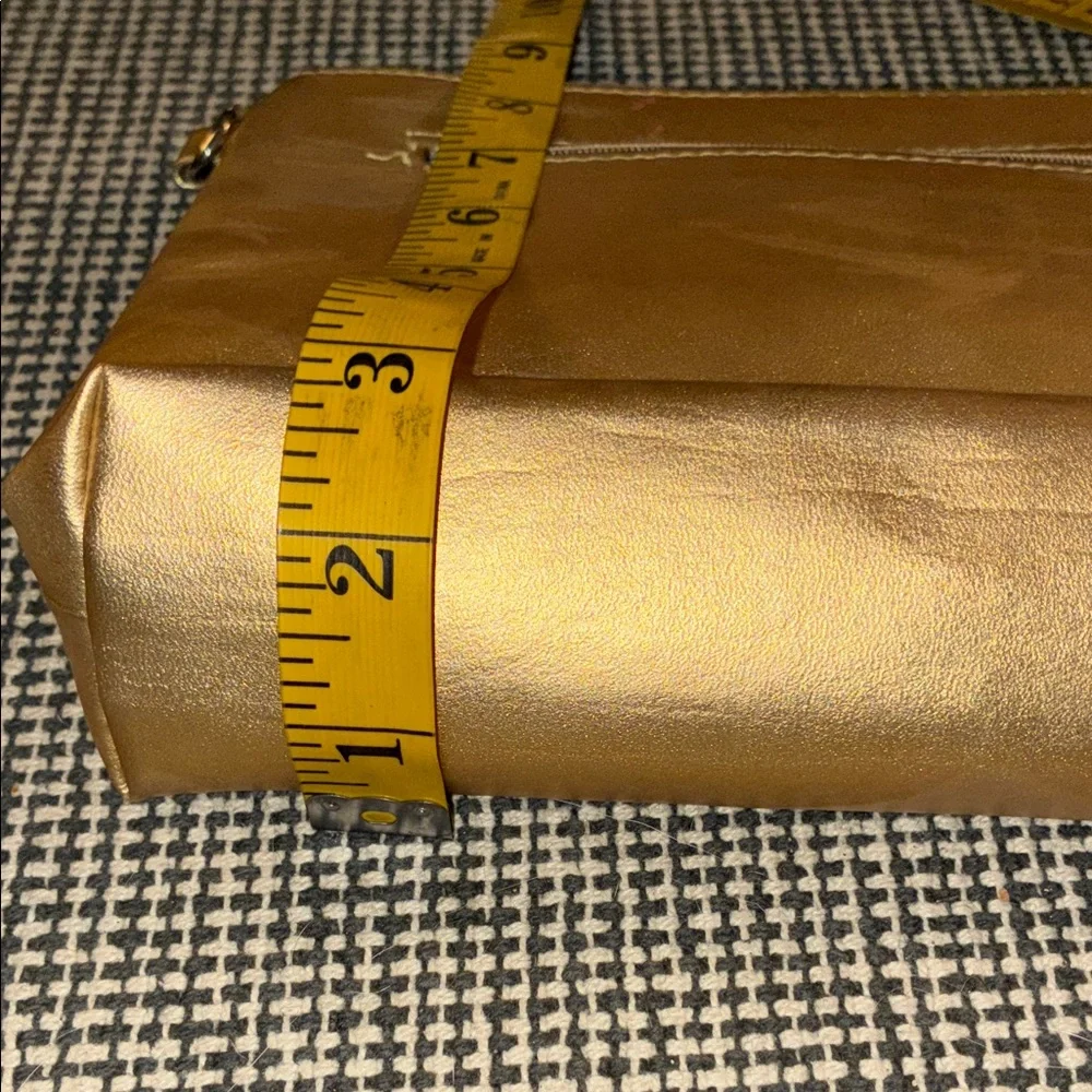 Tango elegant gold